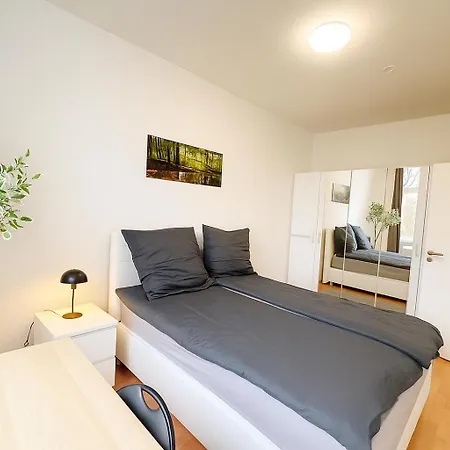 Messe Dus - 3 - 80qm - Sportpark Wedau アパート